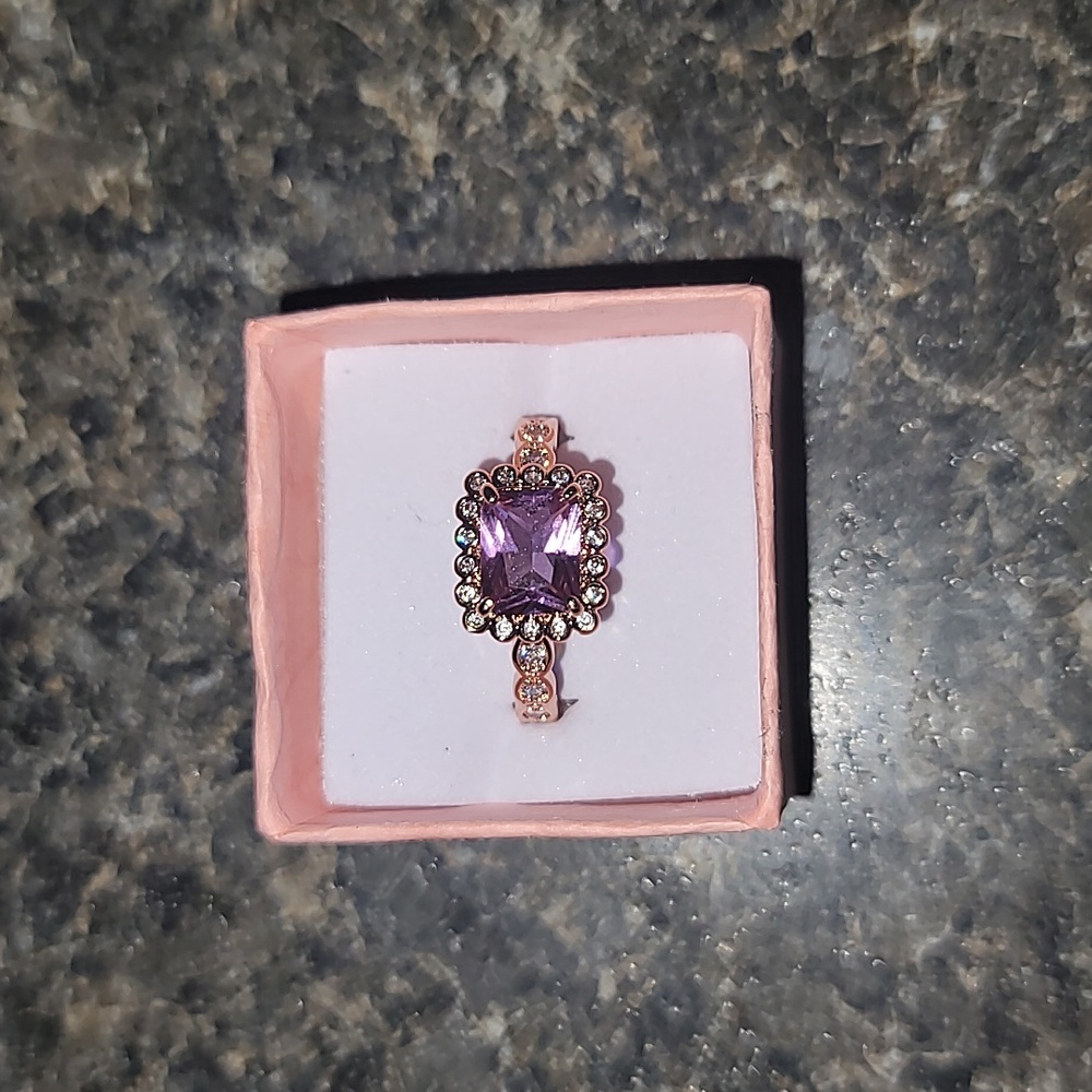Bomb Party Rose Goldtone and Amethyst Ring Size 10.